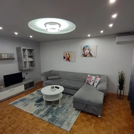 Apartment Bulevar Bl *